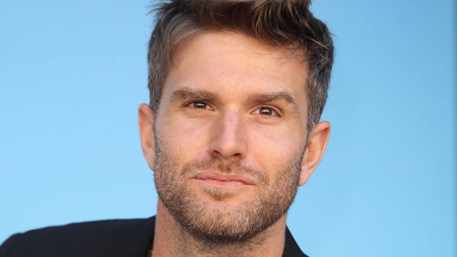 Joel Dommett Wife Height: Hannah Cooper’s Height, Marriage, Career & Family