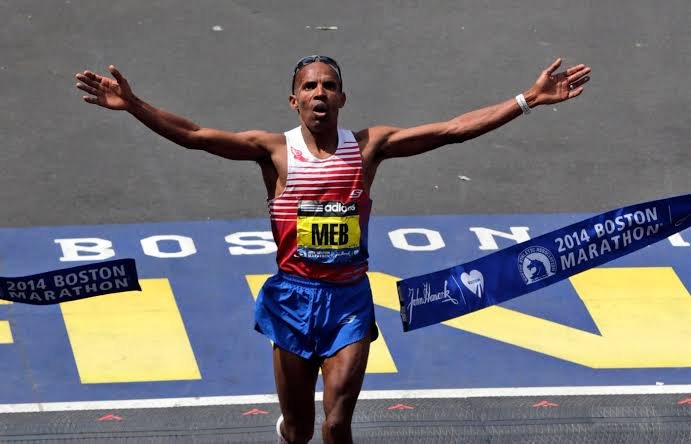 Marathon runners beginning a 26.2-mile race on an official course.